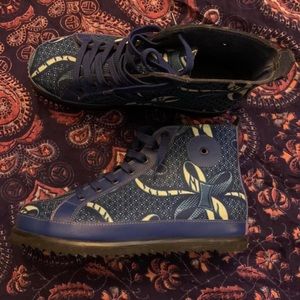 CUSTOM PRINT HIGHTOPS